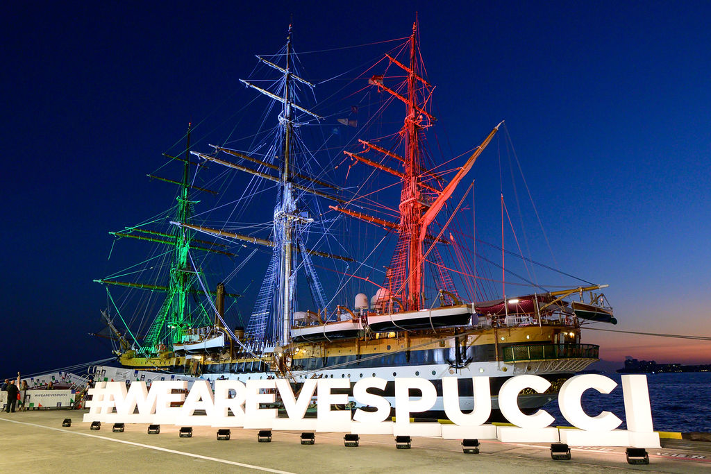 Nave Amerigo Vespucci - Singapore